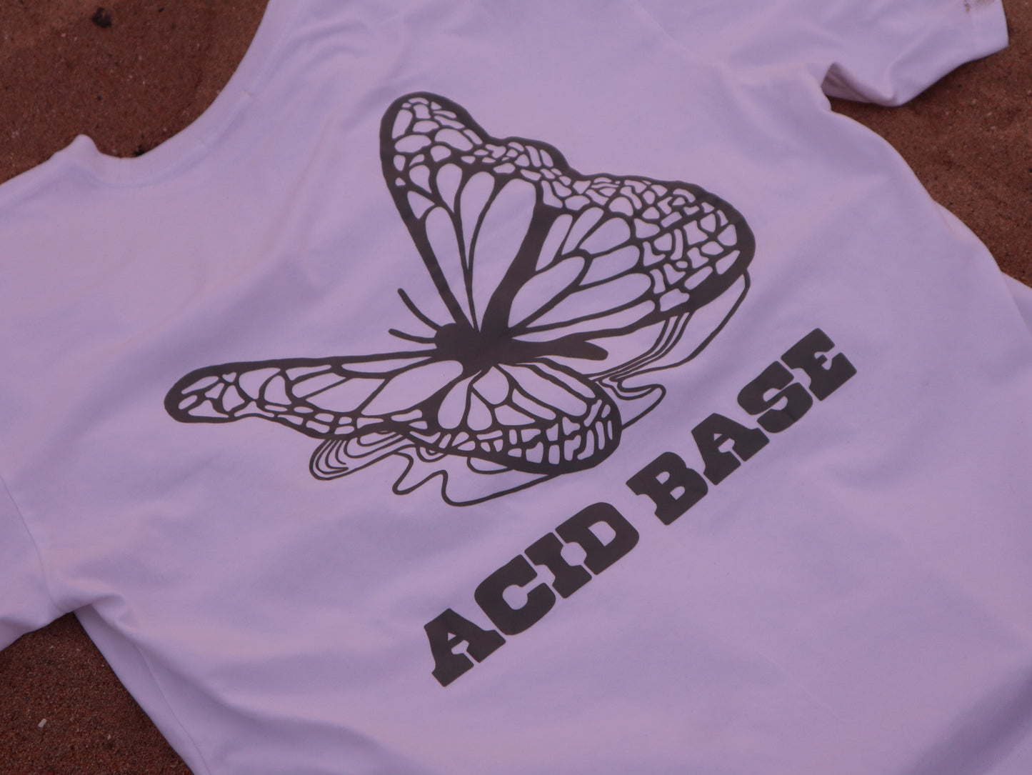 BACK-LOGO SHIRT